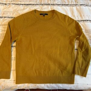 100% Mongolian cashmere crewneck sweater